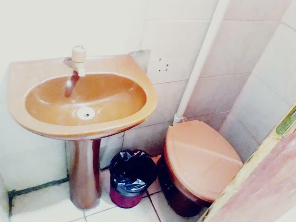 伊瓜苏港 Alojamiento Picaflor Iguazu旅舍 外观 照片